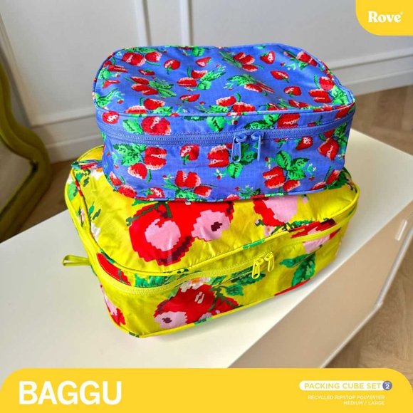 BAGGU Handbags - NWT Baggu Packing Cube Set - Needlepoint Fruit (Wild Strawberries, Apple)